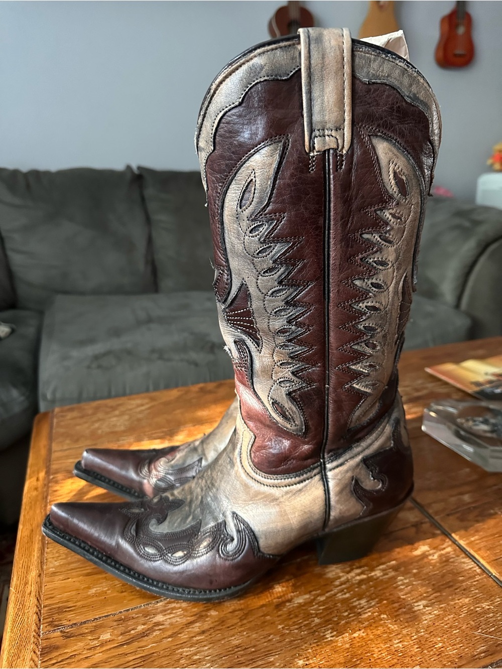 Mexican Botas Jaca leather cowboy boots with pointed toe - Sz 8.5-9